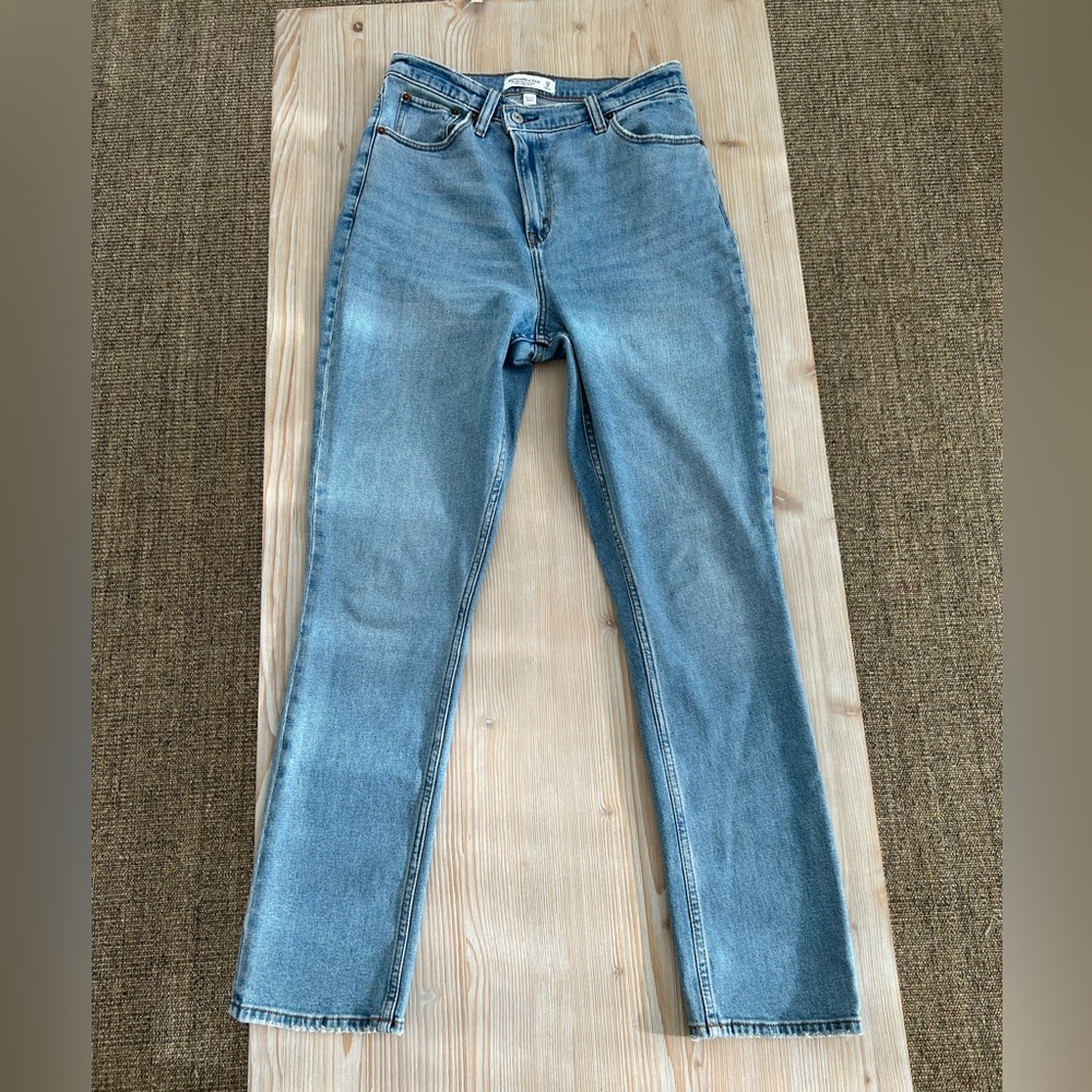 Abercrombie & Fitch Light Blue High Rise Women Jeans - Picture 4 of 9
